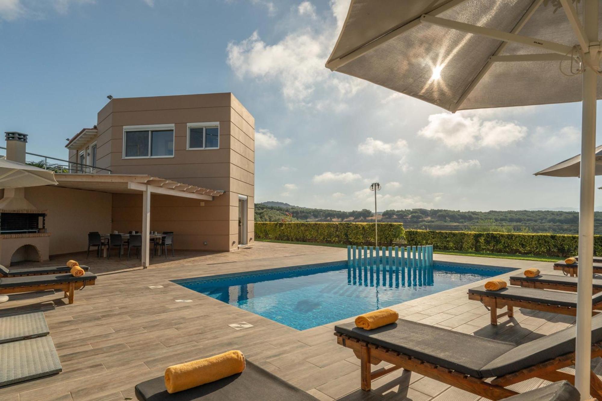 Villa Ariella With Sea View Agia Marina Exterior foto
